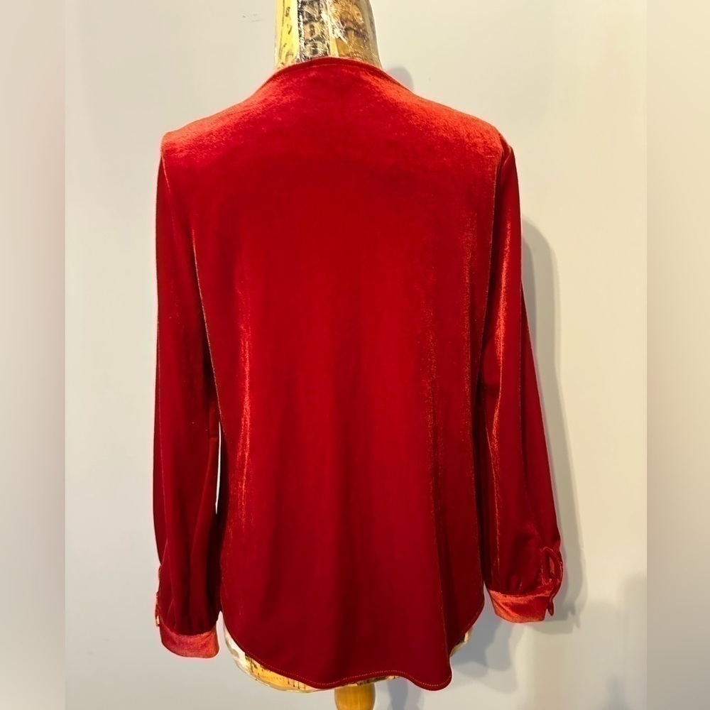 State V-Neck Velvet Button Front Top Red - Picture 7 of 10
